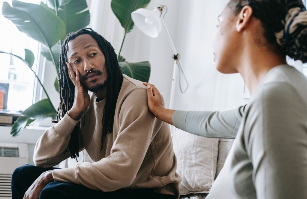 5 signs your relationship is beyond repair, according to mental health professionals