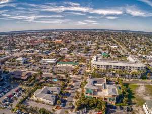 Aerial cityscape of small buildings in Jacksonville, Florida