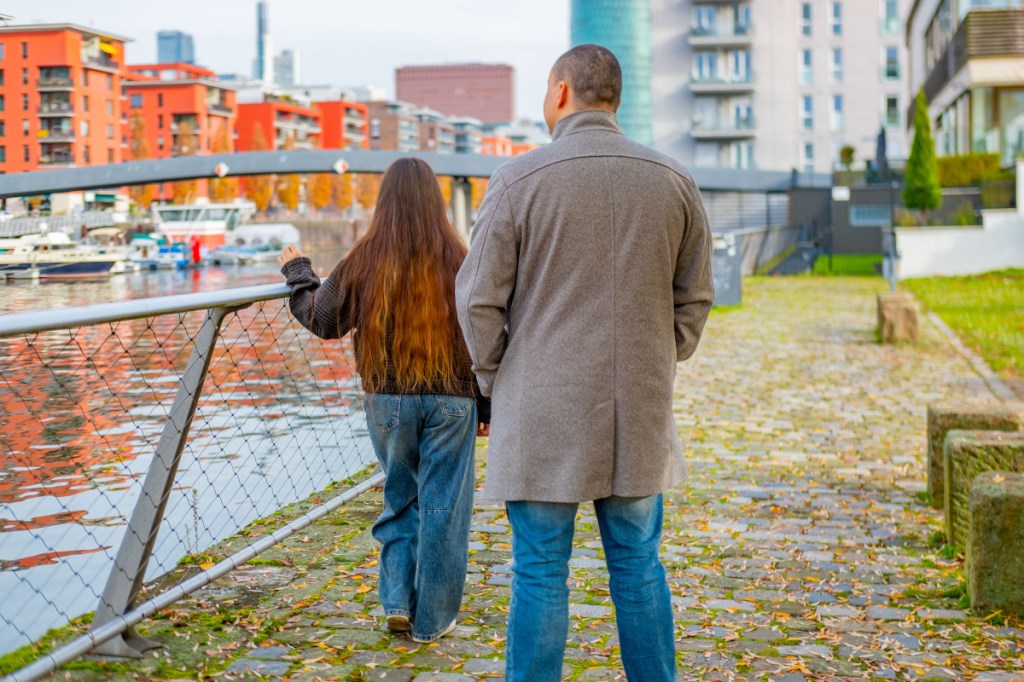 How to detach from someone and reclaim your peace